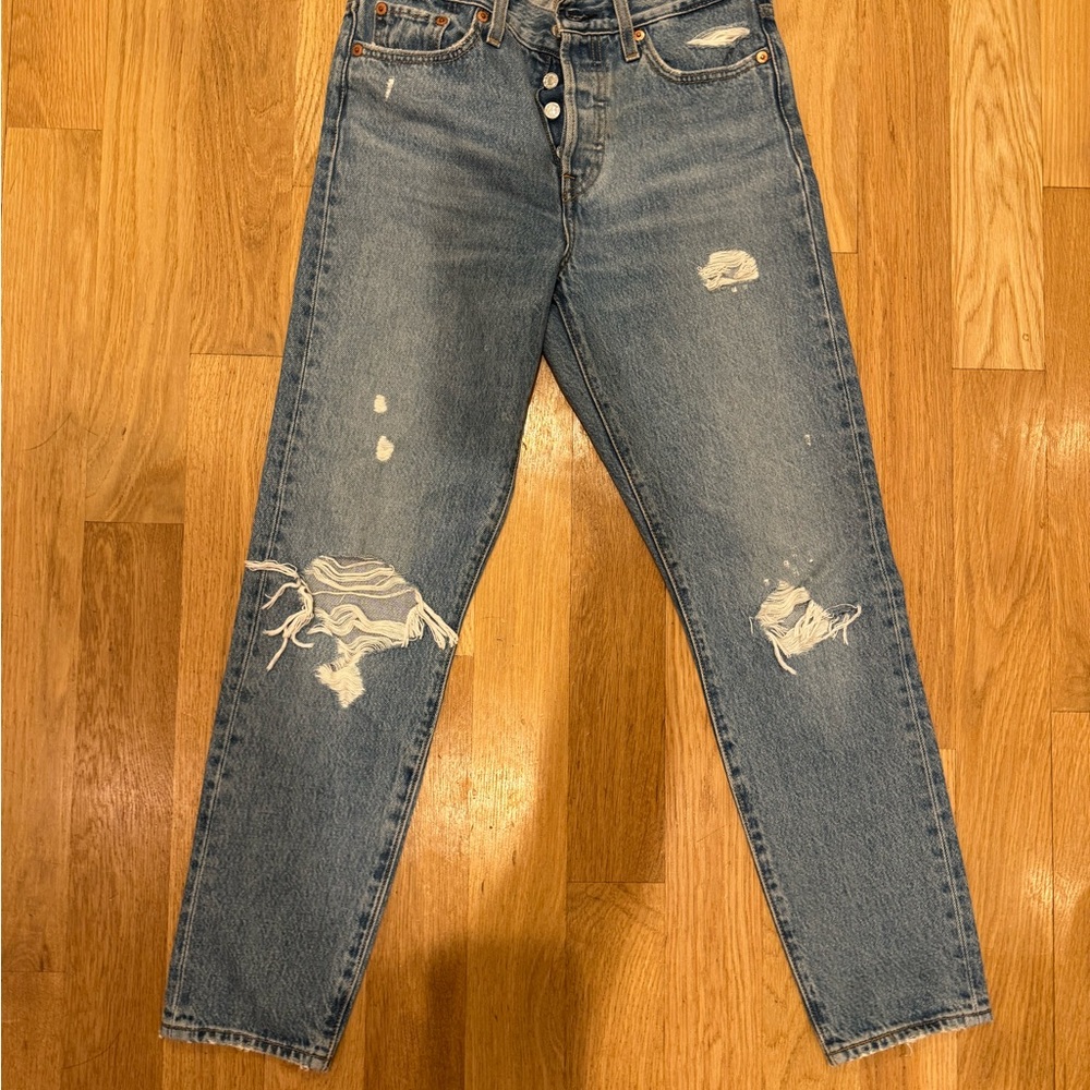 Levi’s wedgie - size 26